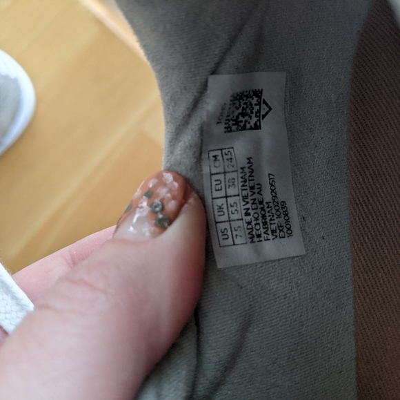 Like New Toms Silver Metallic Leather Lenox Sneakers - Picture 8 of 12